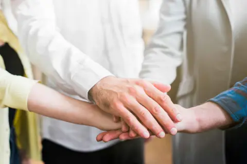 8 июня день социального работника — день работника социальной сферы